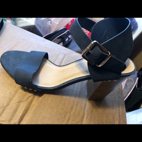 Heels - Picture 2 of 2